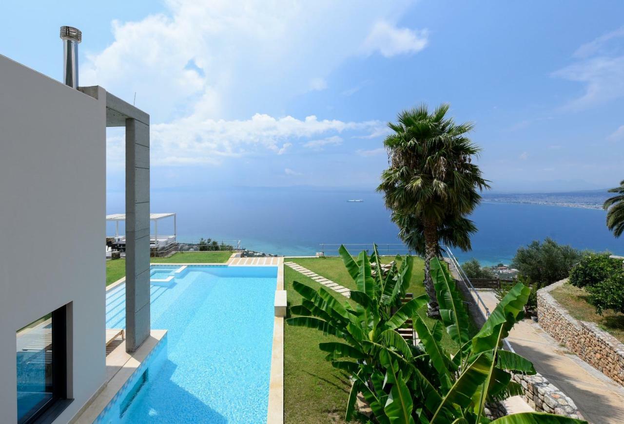 Landmark - Ορόσημο Verga Kalamata Bagian luar foto